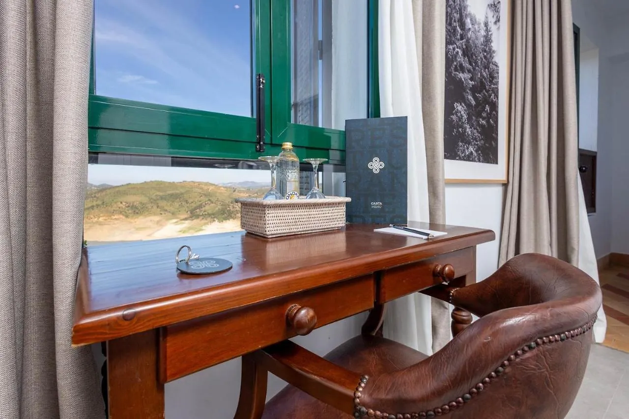 ** Hotel Tugasa Arco De La Villa Zahara De La Sierra Spain